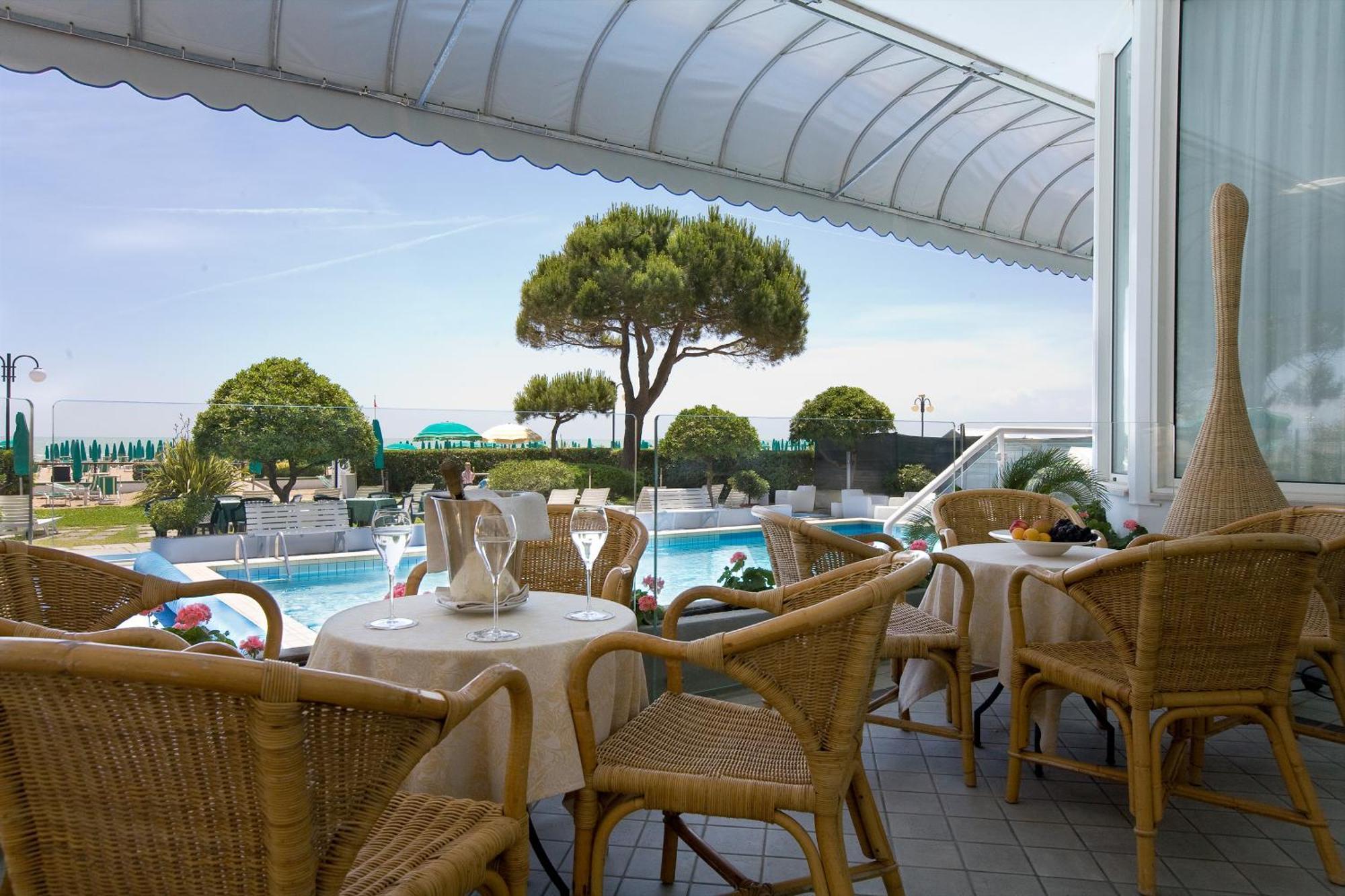 Hotel Croce Di Malta Lido di Jesolo Ngoại thất bức ảnh